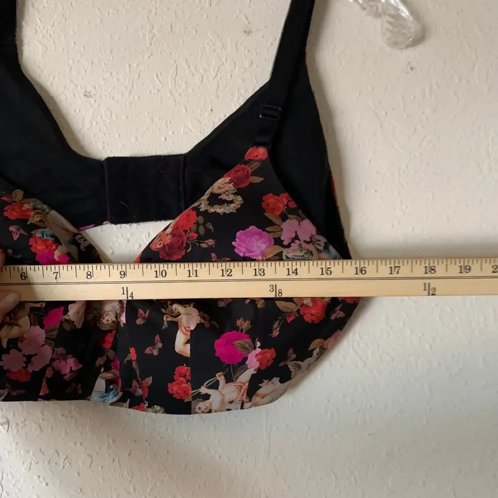 Torrid Dream Wire-Free Lightly Lined Bra Size 42 C Angels Cupid Hearts Valentine